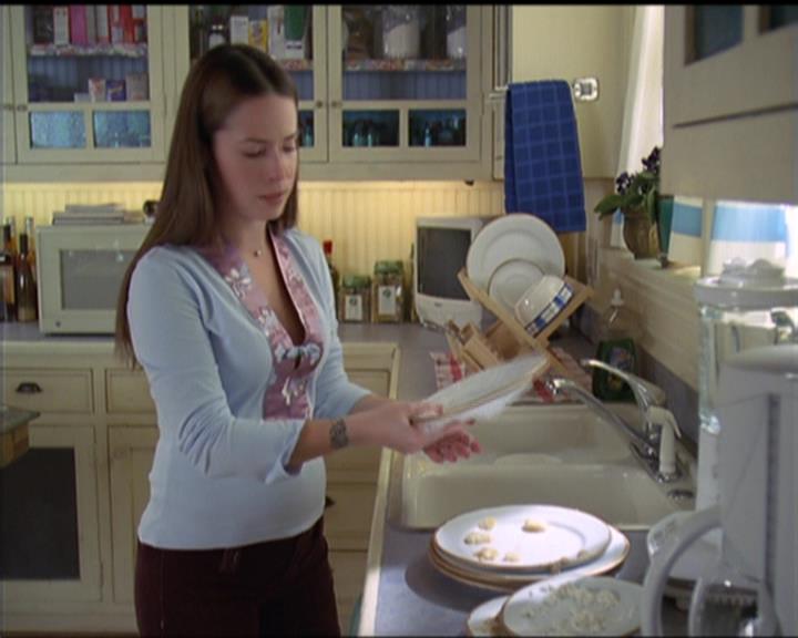 Charmed-Online-dot-513HouseCall1342.jpg