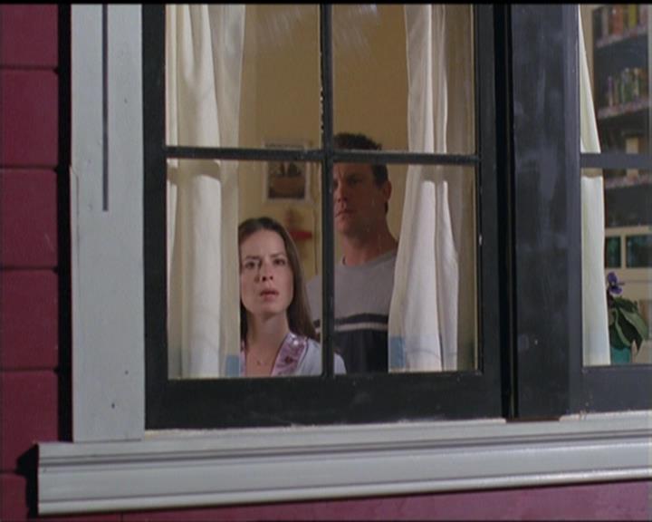 Charmed-Online-dot-513HouseCall1354.jpg