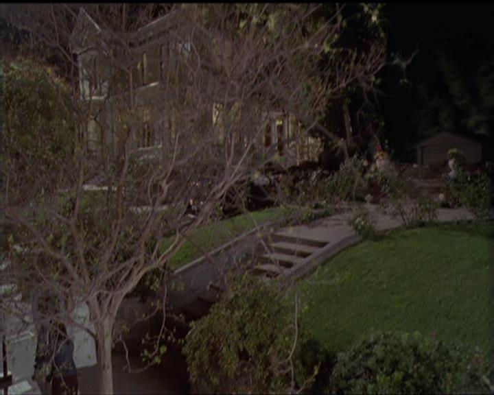 Charmed-Online-dot-513HouseCall1992.jpg