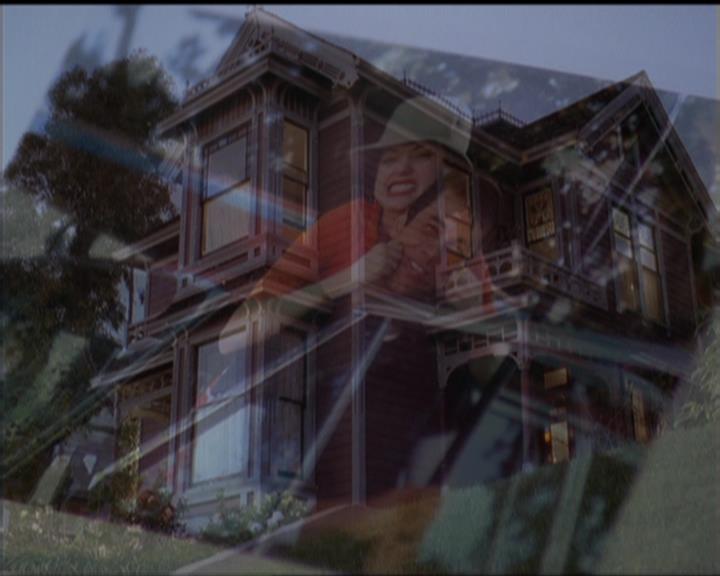 Charmed-Online-dot-513HouseCall2213.jpg