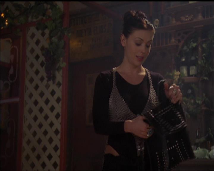 Charmed-Online-dot-515TheDayTheMagicDied1998.jpg Charmed-Online-dot-515TheDayTheMagicDied1998.jpg