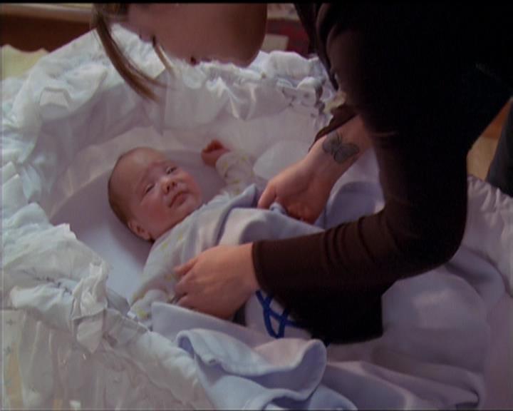 Charmed-Online-dot-516BabysFirstDemon0097.jpg