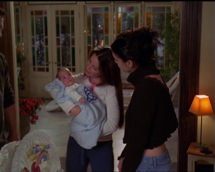 Charmed-Online-dot-516BabysFirstDemon2250.jpg Charmed-Online-dot-516BabysFirstDemon2250.jpg