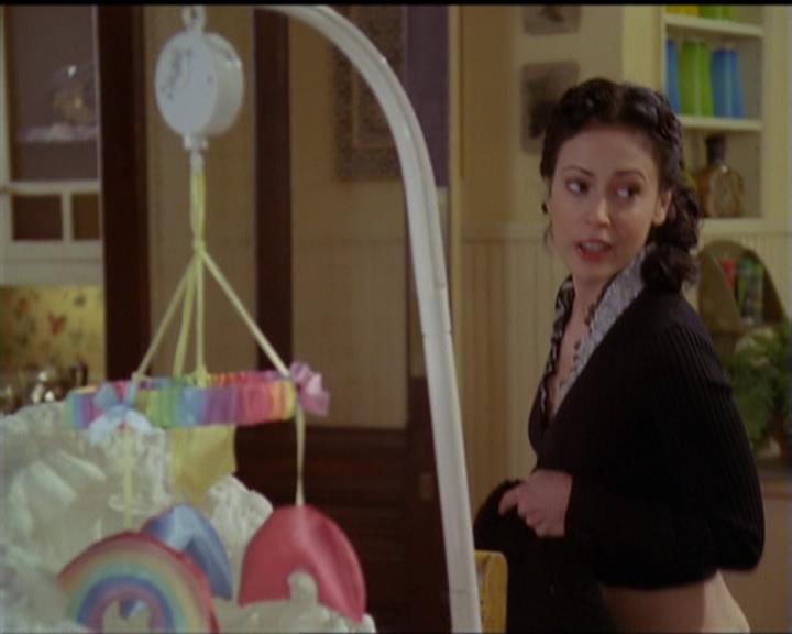 Charmed-Online-dot-517LuckyCharmed0411.jpg