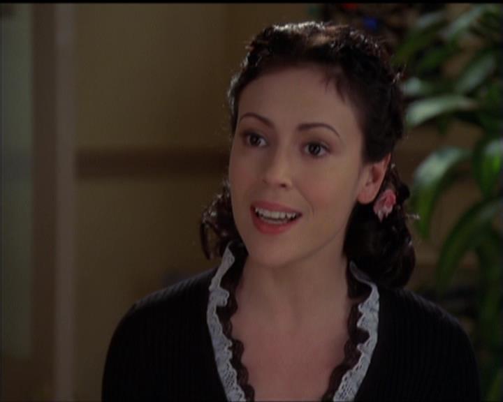 Charmed-Online-dot-517LuckyCharmed0612.jpg