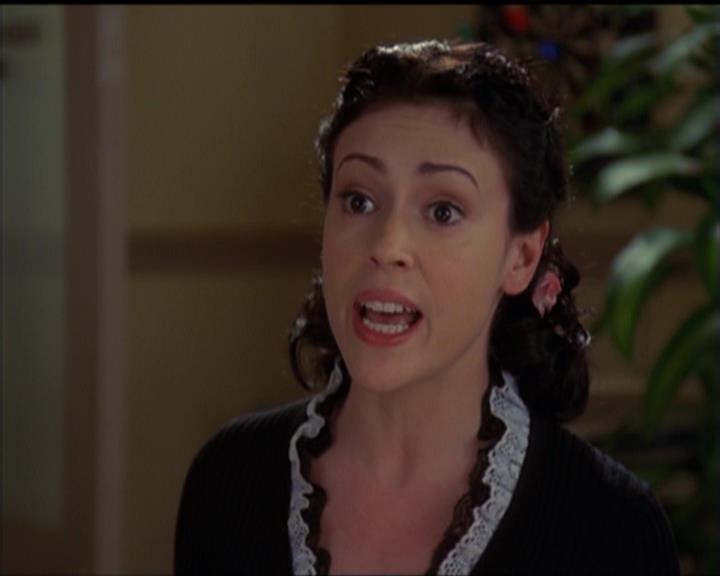 Charmed-Online-dot-517LuckyCharmed0627.jpg