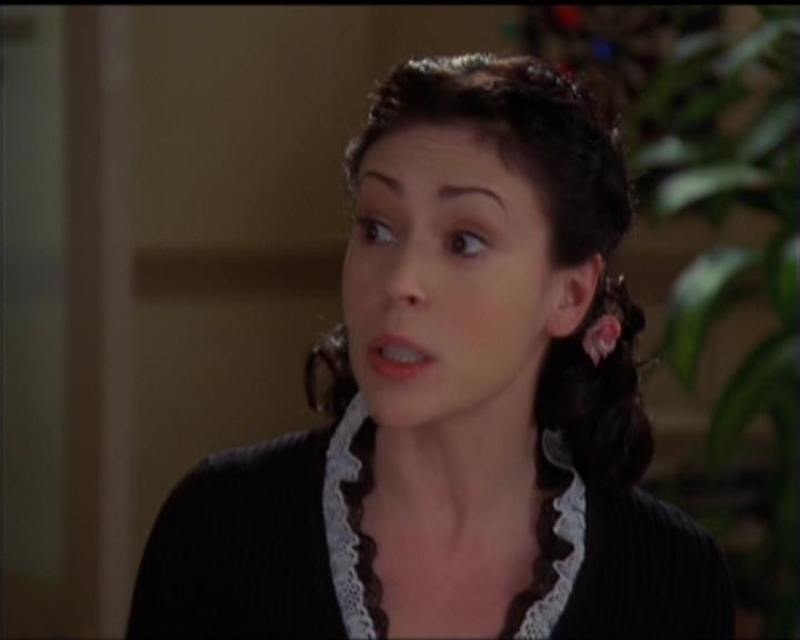 Charmed-Online-dot-517LuckyCharmed0628.jpg