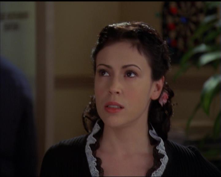 Charmed-Online-dot-517LuckyCharmed0641.jpg