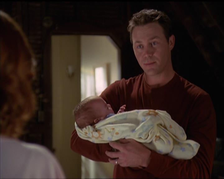 Charmed-Online-dot-517LuckyCharmed0747.jpg