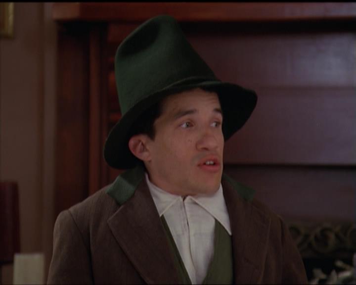 Charmed-Online-dot-517LuckyCharmed0984.jpg