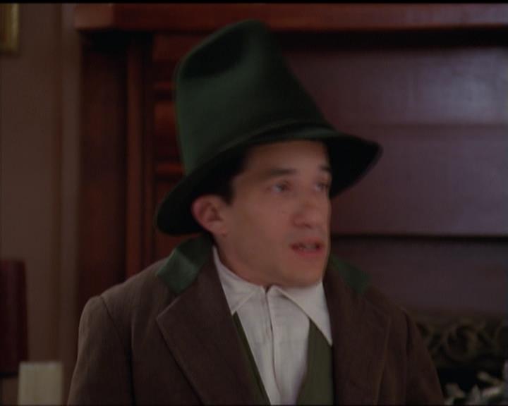 Charmed-Online-dot-517LuckyCharmed0985.jpg