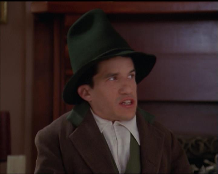 Charmed-Online-dot-517LuckyCharmed0987.jpg