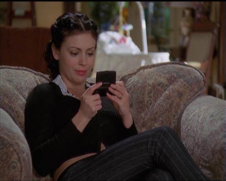 Charmed-Online-dot-517LuckyCharmed0997.jpg