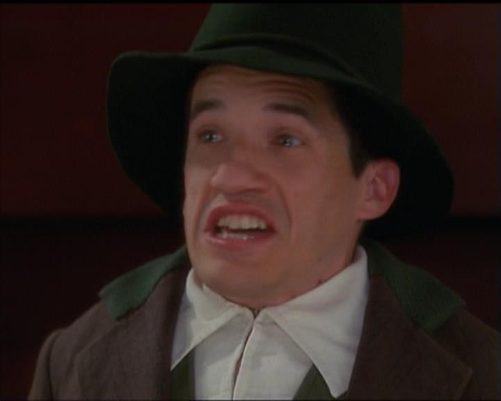 Charmed-Online-dot-517LuckyCharmed1021.jpg