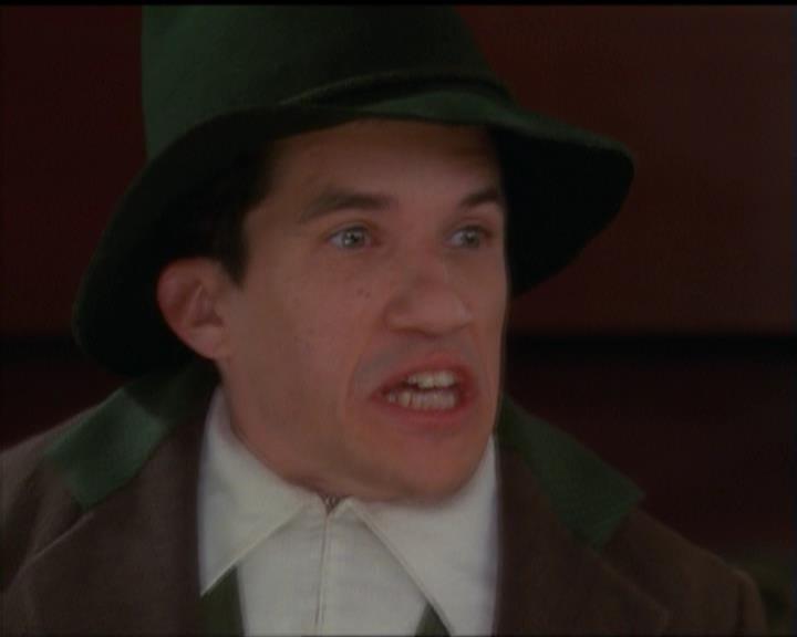 Charmed-Online-dot-517LuckyCharmed1032.jpg
