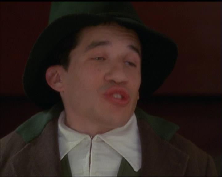 Charmed-Online-dot-517LuckyCharmed1042.jpg