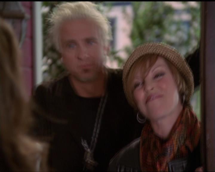 Charmed-Online-dot-517LuckyCharmed1055.jpg