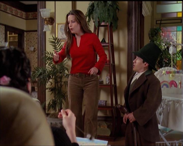 Charmed-Online-dot-517LuckyCharmed1160.jpg