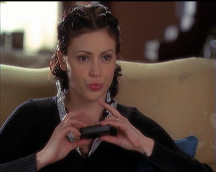 Charmed-Online-dot-517LuckyCharmed1212.jpg