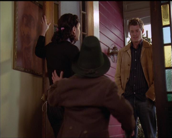 Charmed-Online-dot-517LuckyCharmed1261.jpg