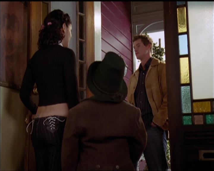 Charmed-Online-dot-517LuckyCharmed1288.jpg