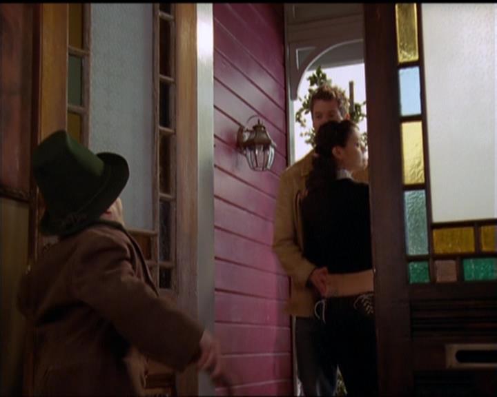 Charmed-Online-dot-517LuckyCharmed1290.jpg