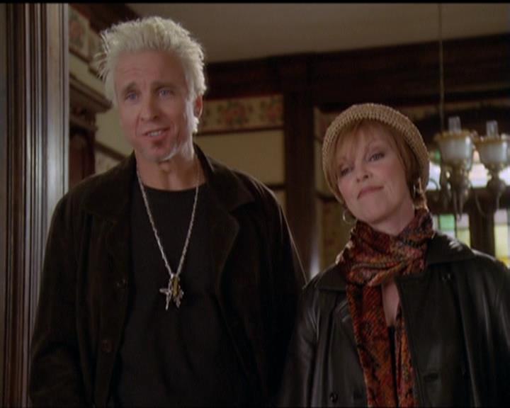 Charmed-Online-dot-517LuckyCharmed1300.jpg