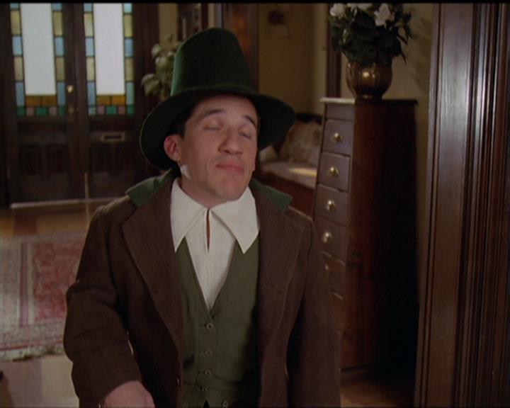Charmed-Online-dot-517LuckyCharmed1304.jpg