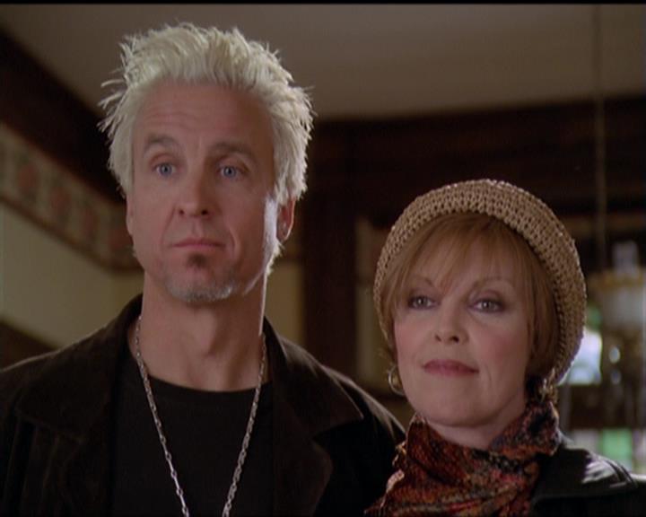 Charmed-Online-dot-517LuckyCharmed1306.jpg