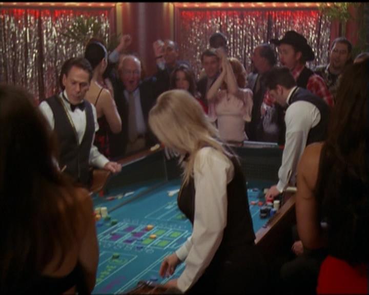 Charmed-Online-dot-517LuckyCharmed1319.jpg