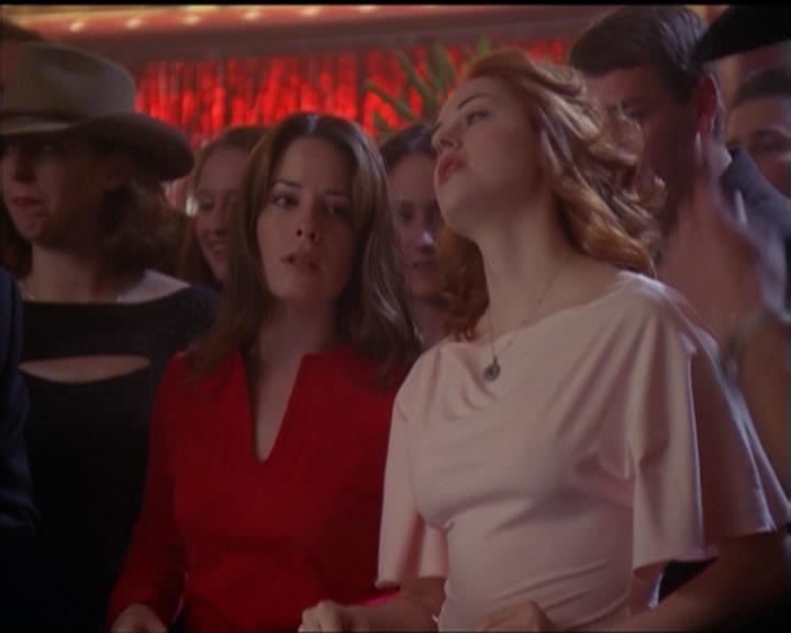 Charmed-Online-dot-517LuckyCharmed1367.jpg