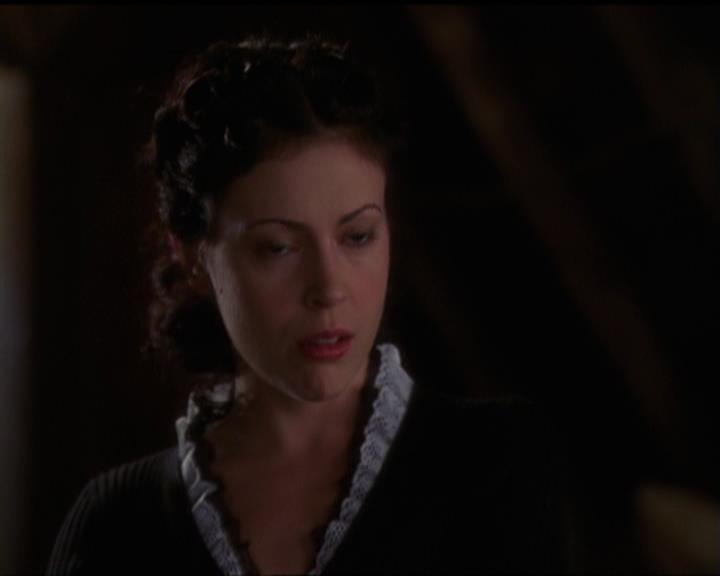 Charmed-Online-dot-517LuckyCharmed1587.jpg Charmed-Online-dot-517LuckyCharmed1587.jpg