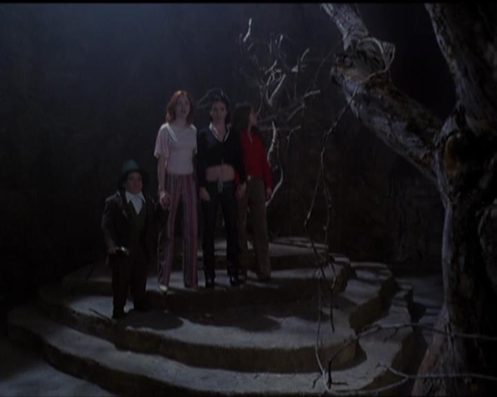 Charmed-Online-dot-517LuckyCharmed1595.jpg