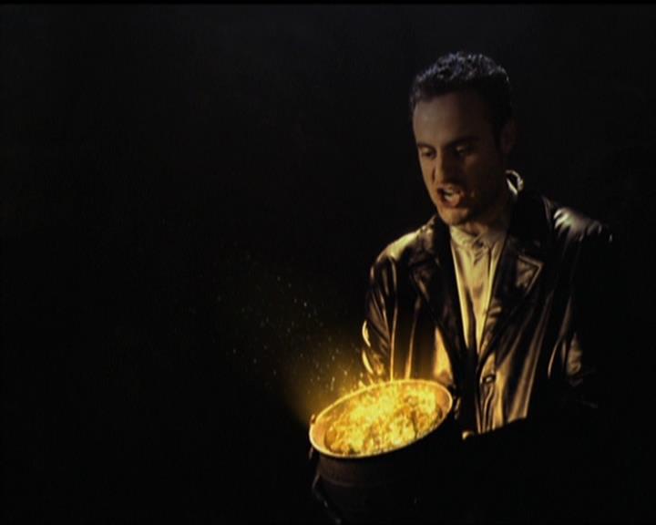 Charmed-Online-dot-517LuckyCharmed1603.jpg Charmed-Online-dot-517LuckyCharmed1603.jpg