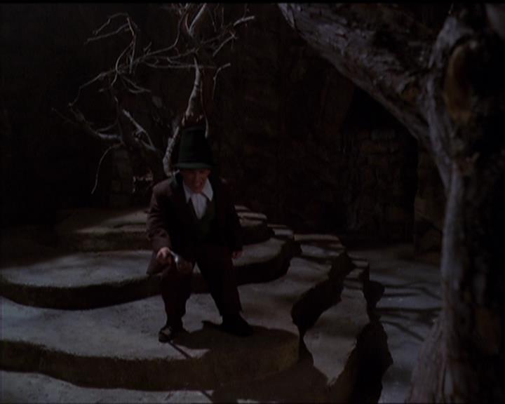 Charmed-Online-dot-517LuckyCharmed1617.jpg Charmed-Online-dot-517LuckyCharmed1617.jpg