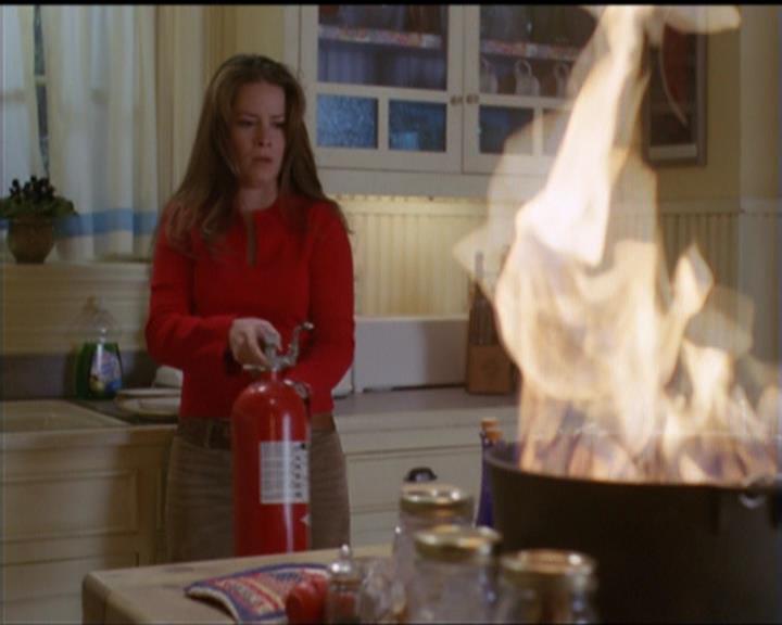 Charmed-Online-dot-517LuckyCharmed1787.jpg Charmed-Online-dot-517LuckyCharmed1787.jpg