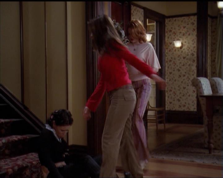 Charmed-Online-dot-517LuckyCharmed1833.jpg