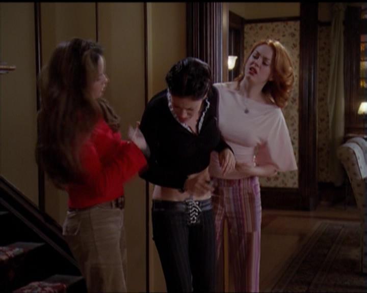 Charmed-Online-dot-517LuckyCharmed1837.jpg