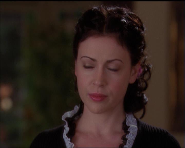 Charmed-Online-dot-517LuckyCharmed1869.jpg
