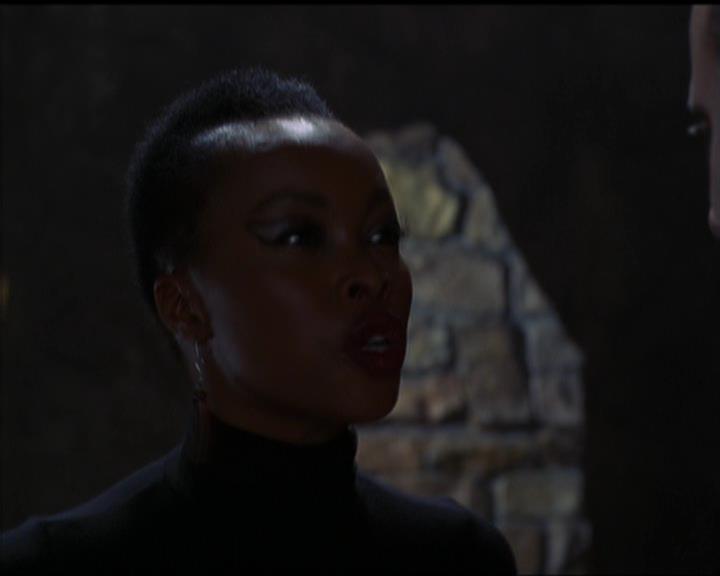Charmed-Online-dot-517LuckyCharmed1943.jpg