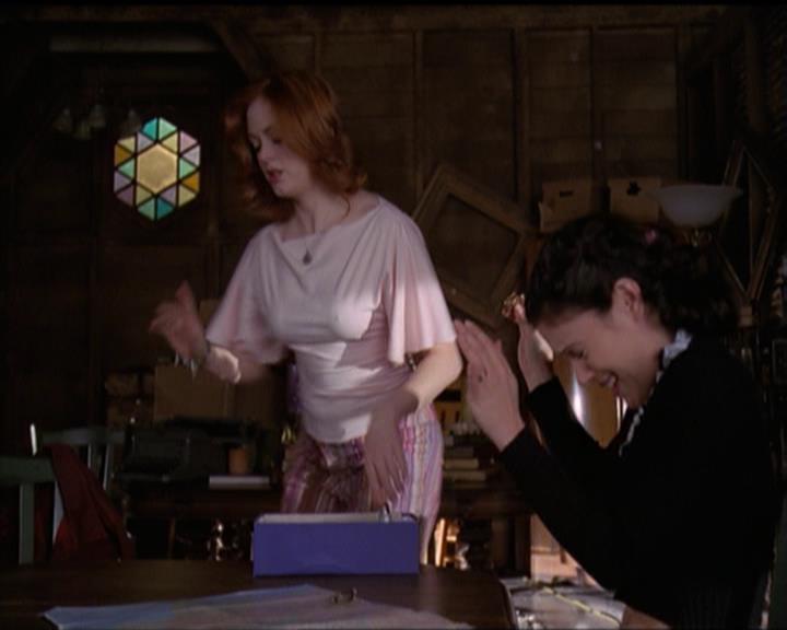 Charmed-Online-dot-517LuckyCharmed1993.jpg