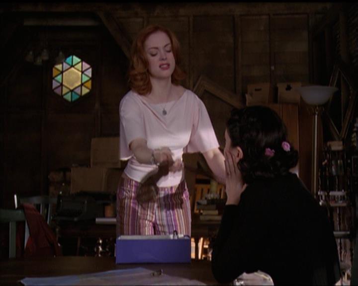 Charmed-Online-dot-517LuckyCharmed2005.jpg Charmed-Online-dot-517LuckyCharmed2005.jpg