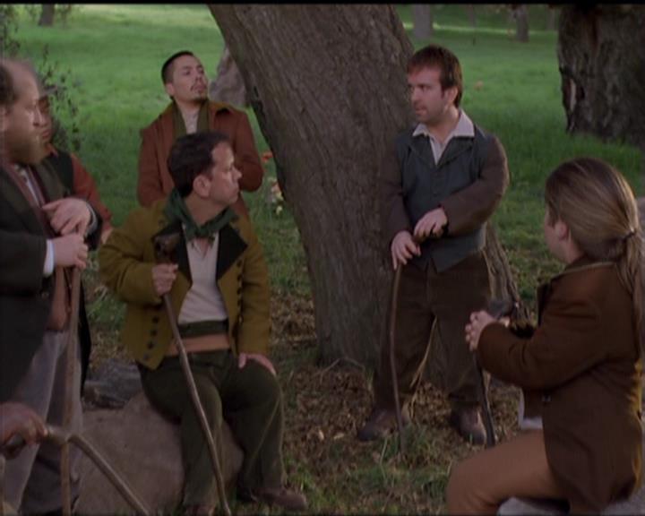 Charmed-Online-dot-517LuckyCharmed2035.jpg
