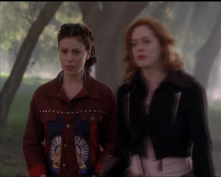 Charmed-Online-dot-517LuckyCharmed2068.jpg