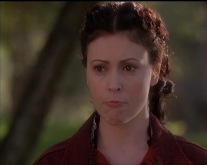 Charmed-Online-dot-517LuckyCharmed2098.jpg