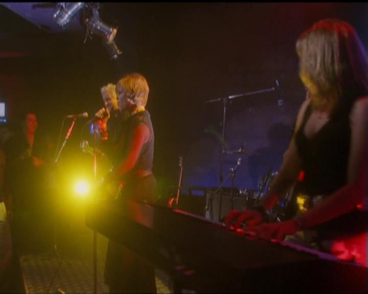 Charmed-Online-dot-517LuckyCharmed2383.jpg Charmed-Online-dot-517LuckyCharmed2383.jpg