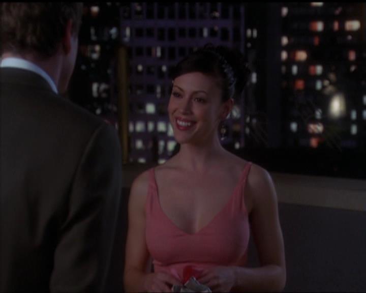 Charmed-Online-dot-517LuckyCharmed2401.jpg