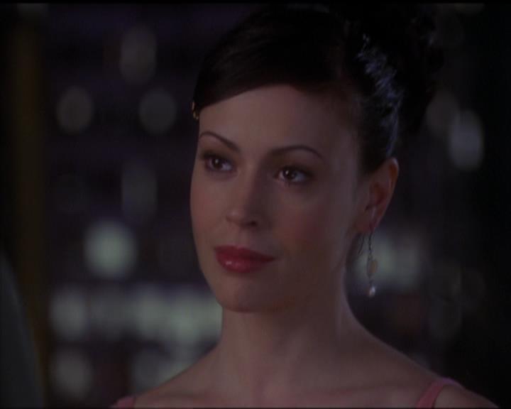 Charmed-Online-dot-517LuckyCharmed2443.jpg
