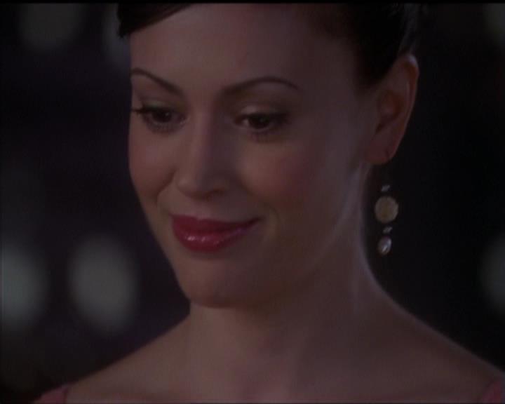 Charmed-Online-dot-517LuckyCharmed2484.jpg