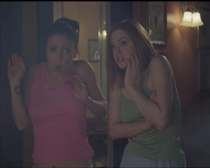 Charmed-Online-dot-518CatHouse0181.jpg